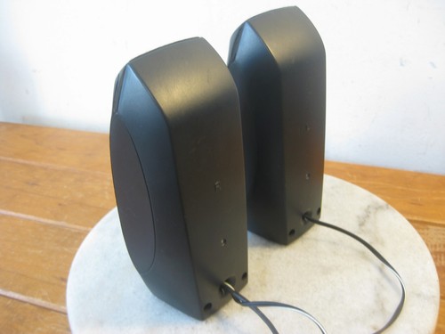 Logitech Z105 USB Digital Audio Powered Computer Laptop Speakers - TESTED - Picture 5 of 8