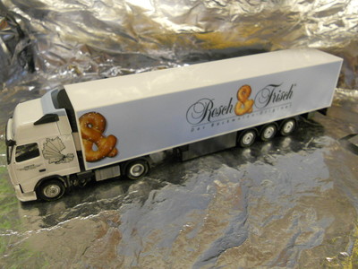 ** Herpa 901598 Volvo FH XL Kühlkoffer-Sattelzug Rosch & Frisch 1:87 HO