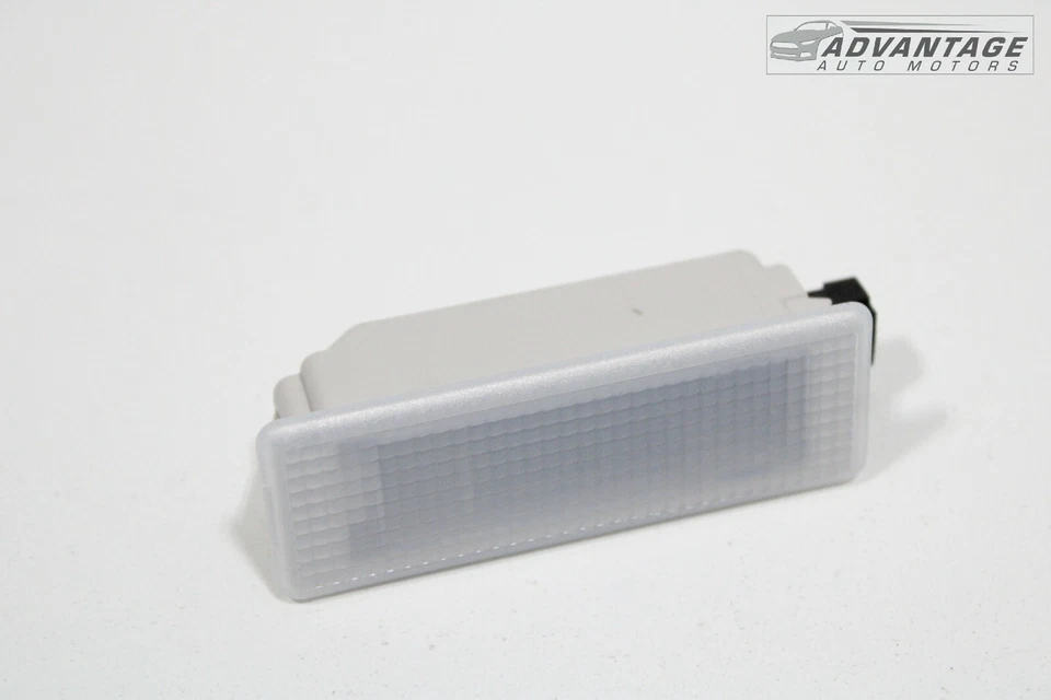 2013-2016 BMW 320I XDRIVE F30 ИНТЕРЬЕР ВЕЖЛИВОСТЬ ЛАМПА HELLA OEM - Изображение 2 из 4