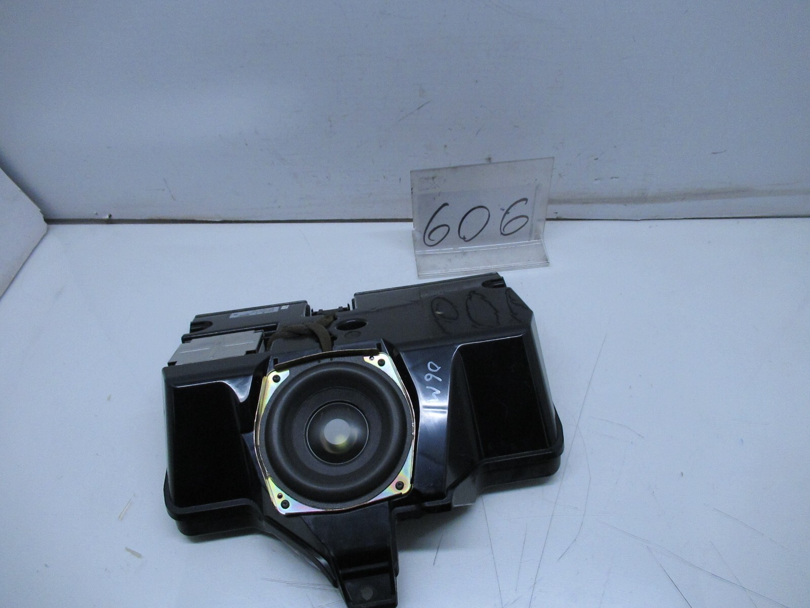 04-08 MASERATI QUATTROPORTE SUBWOOFER BASS SPEAKER BOSE OEM