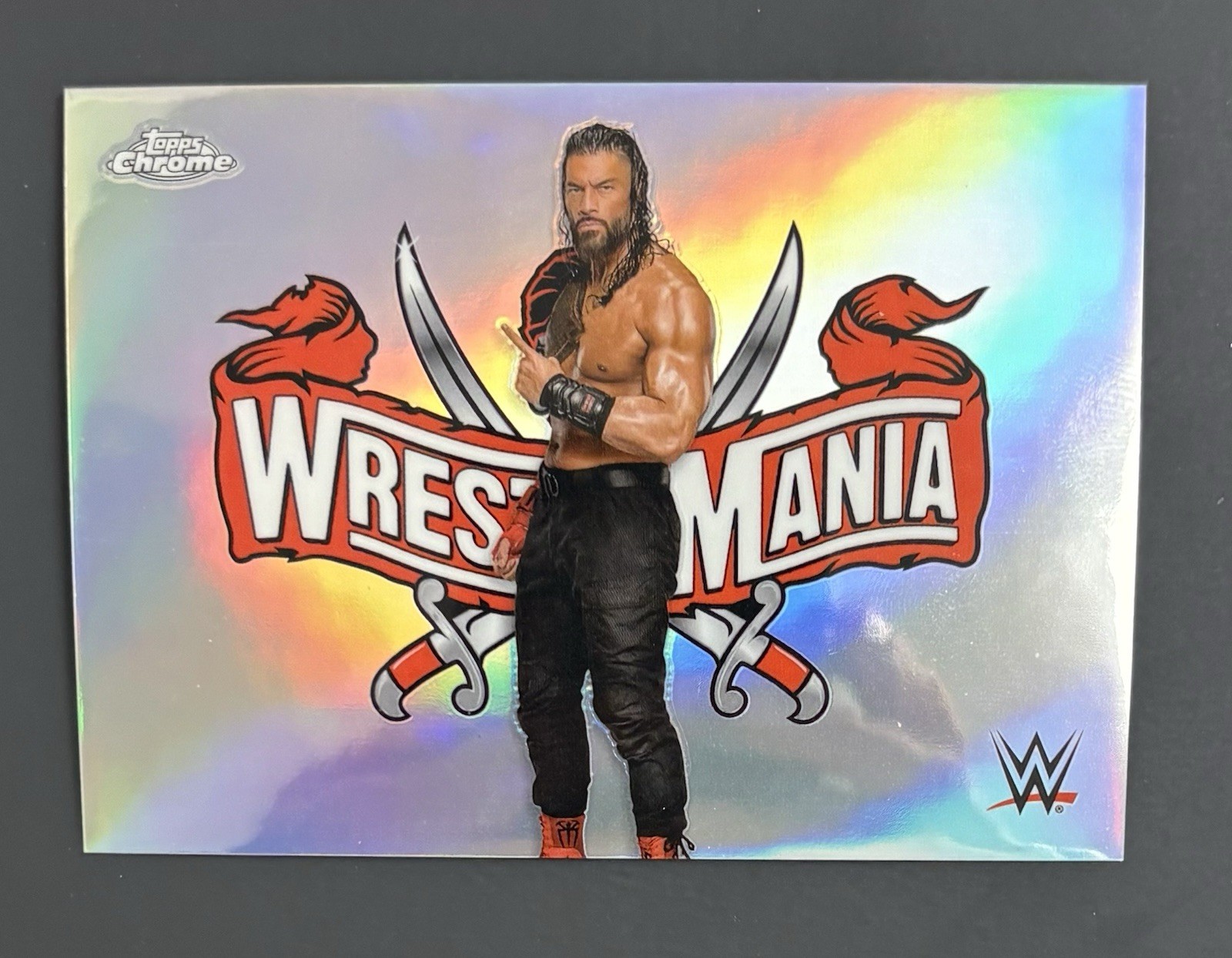 2025 Topps Chrome WWE Roman Reigns SSP Wrestlemania Mania Insert MNA-RR Case Hit