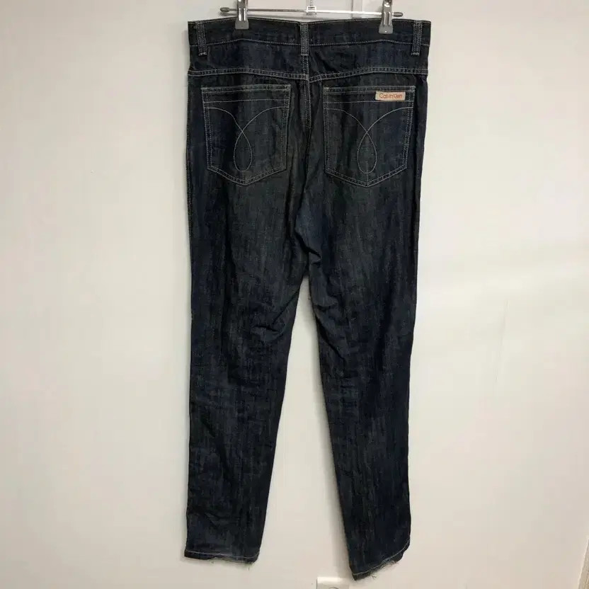 Calvin Klein Men's Blue Jeans, Size 30, Excellent Condition thumbnail 2