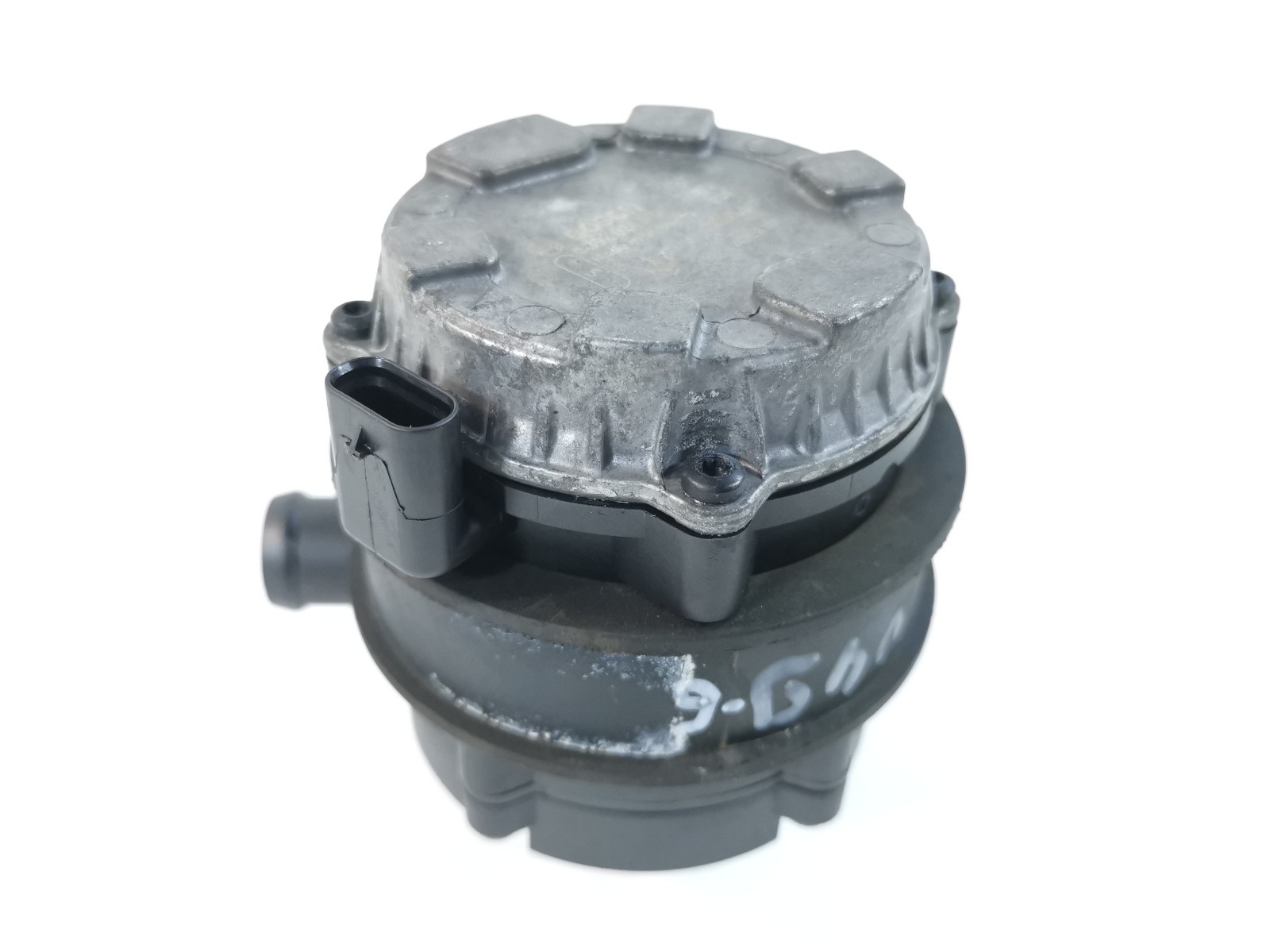 Maserati Levante 2018 Auxiliary water pump P/N 670005347