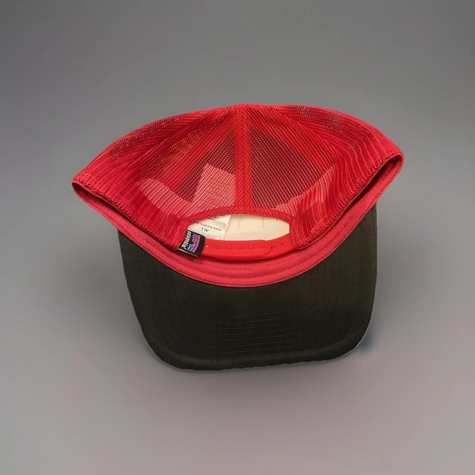 Sombrero de camionero Patagonia P-6 Logo SnapBack rojo y gay para hombre Foto 3 de 3