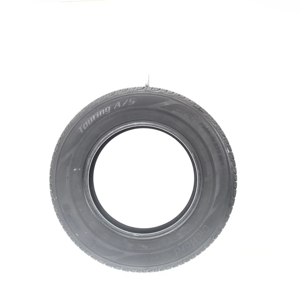 Usado 205/70R15 DieHard Silver Touring A/S 95T - 9/32 Foto 4 de 4