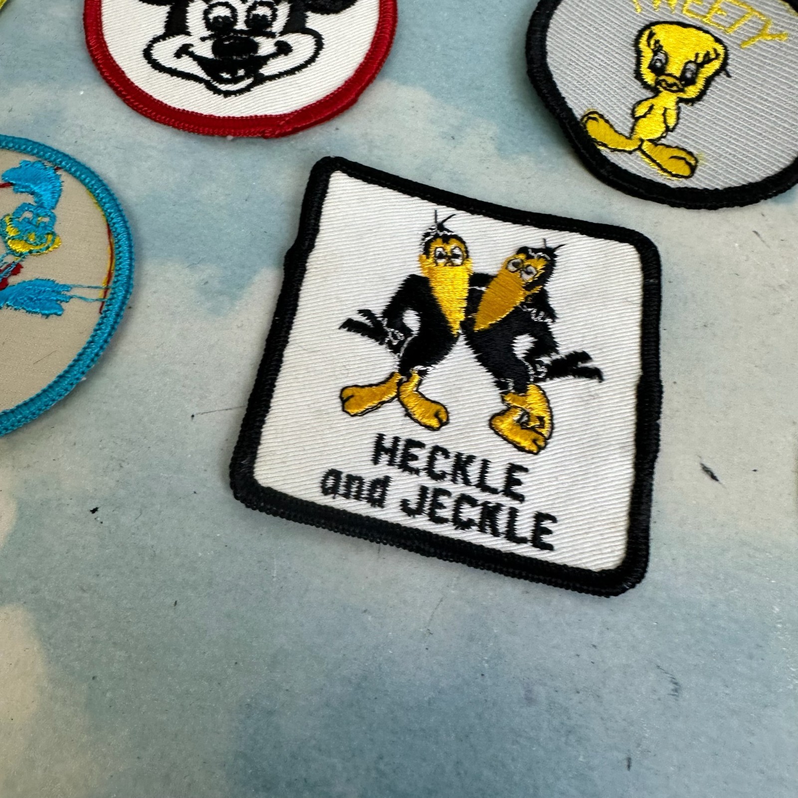 Lot (12) Vintage NEW OLD STOCK Patches Cartoon Pink Panther Charlie Donald Duck thumbnail 6