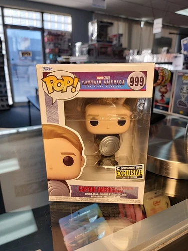 Funko Pop! Vinyl: Marvel #999 Captain America with Prototype Shield (Metallic)