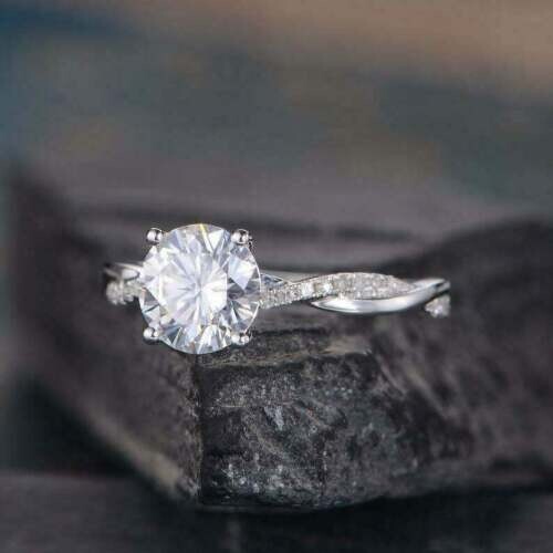 Anillo de compromiso de oro blanco de 14 k de moissanita de corte redondo de ... - Imagen 2 de 5