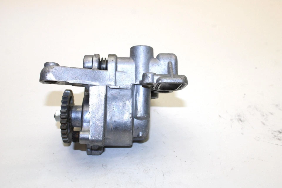 1980 Yamaha Xs850g Oem Oil Pump 2F3-13336-02-00 Q4037 - Image 4 of 4