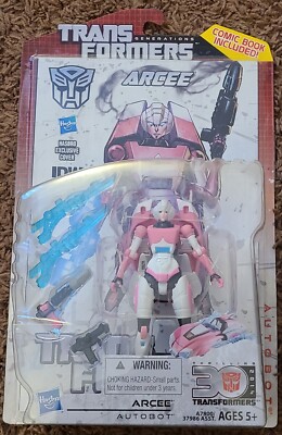 Transformers Generations 30th Anniversary Thrilling 30 Deluxe Arcee IDW Comic