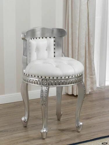 Articoli moderni in argento per l'arredamento della casa