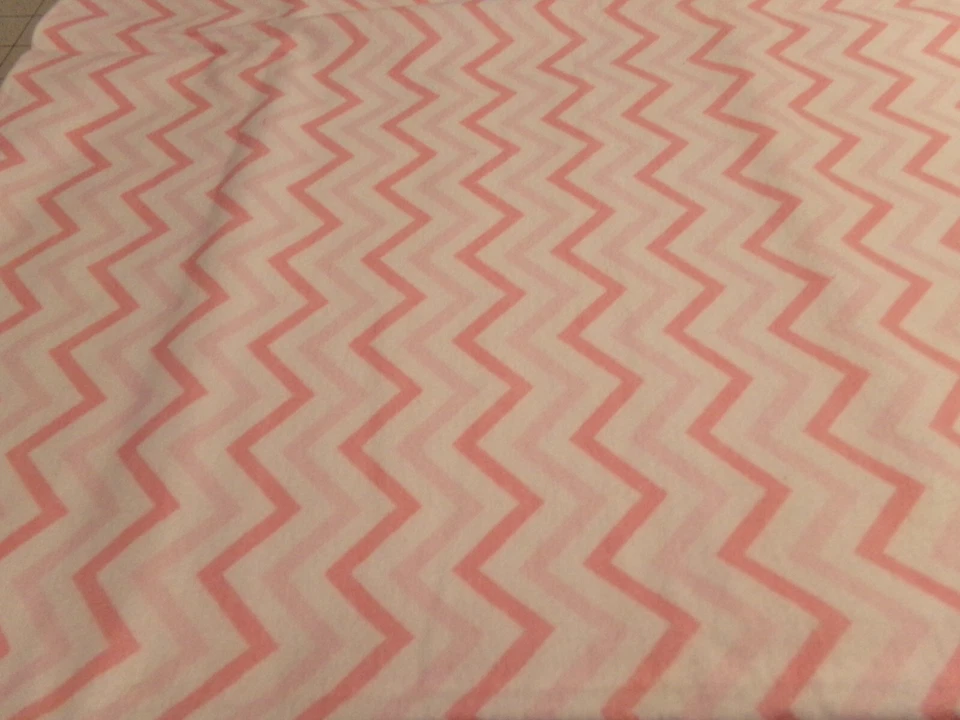1 YD X 42" VINTAGE FLANNEL PINK CHEVRON /JOANN NEW COTTON SEE LIST#9723 - Image 3 of 3