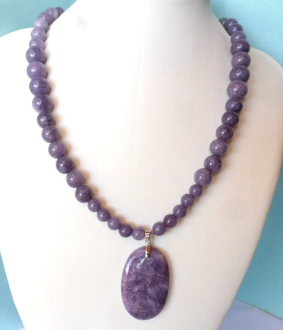 Collier en Jade Violet de Turquie et Argent Massif 925 - Longueur 47cm et 235 Carats
