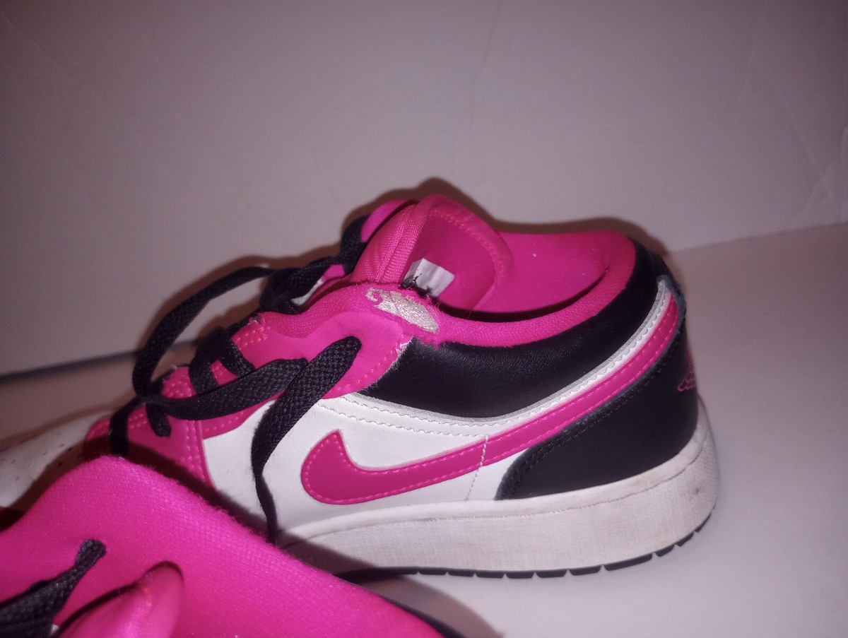 Nike Air Jordan 1 Low Fierce Pink Black White GS 5.5Y