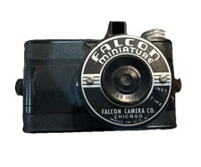 Falcon Miniature Camera Vintage 1940s 127 Film Falcon Camera Co. Chicago USA