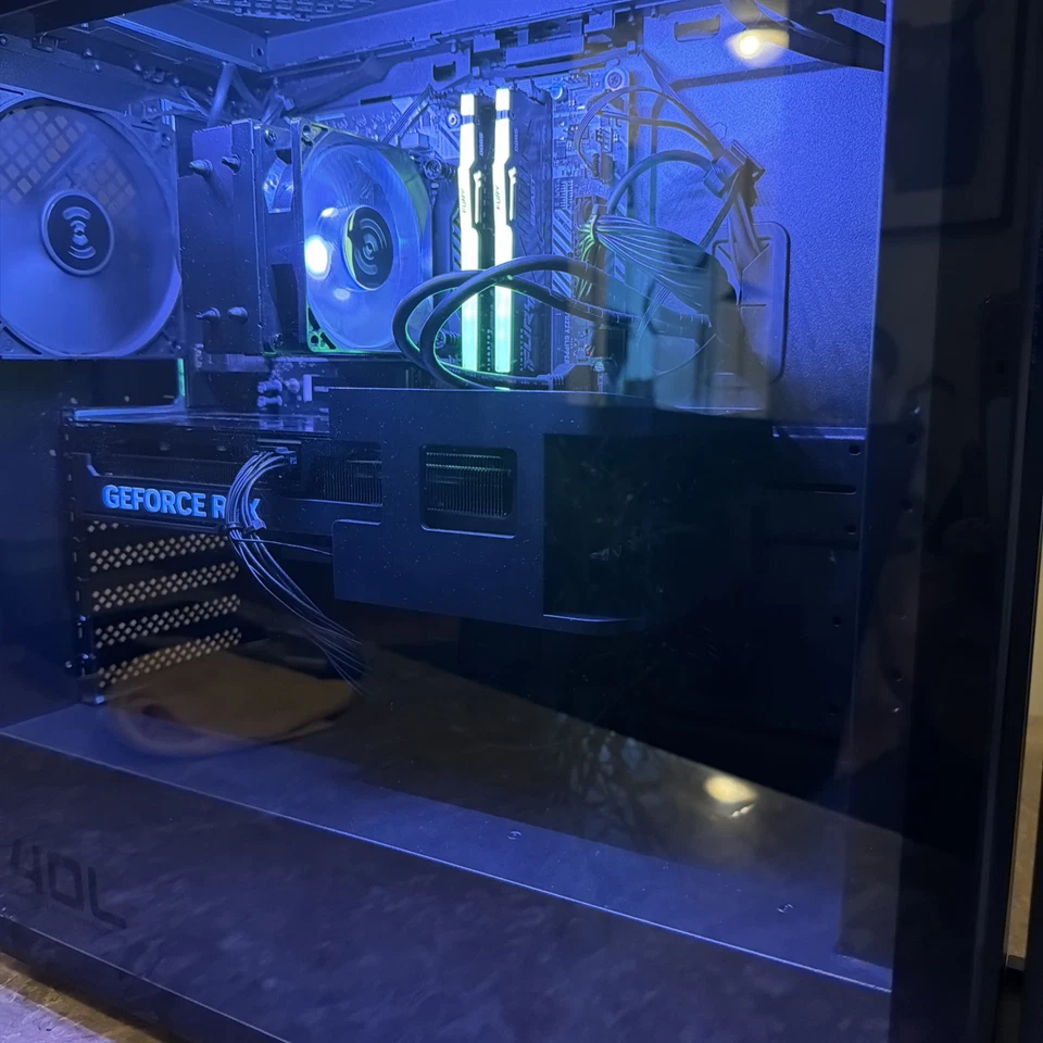 HP OMEN - 40L Gaming Desktop Black - Open Box - Never used - 4070 Super - Image 4 of 4