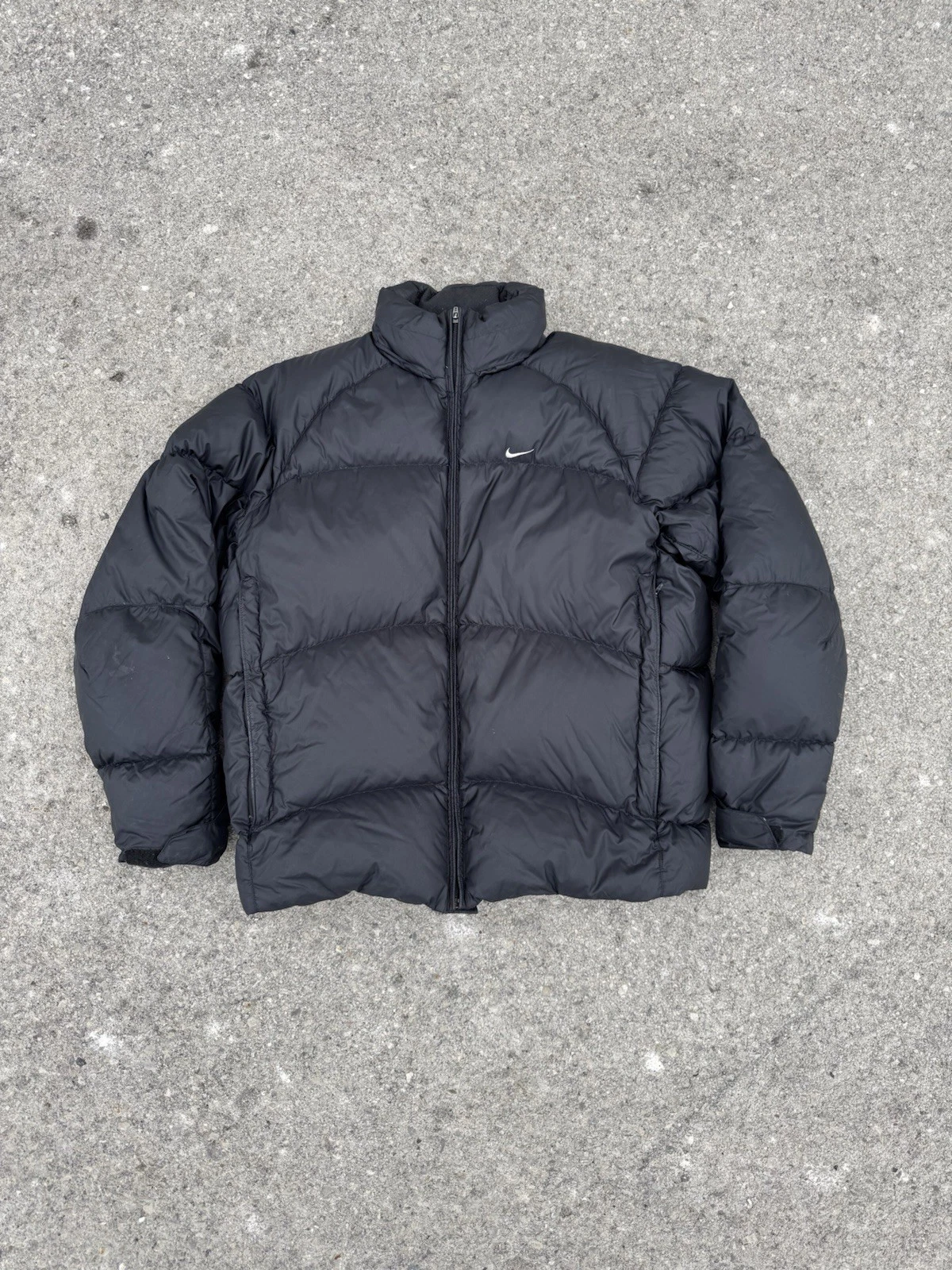 Vintage Nike Black Puffer Jacket