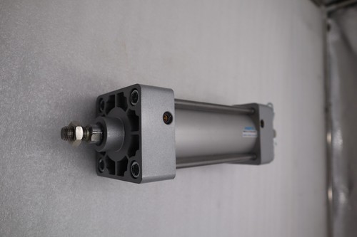 NEW Festo DSNA-N-2 1/2"-4-PPVA-N5-MP2 Standard Cylinder STOCK 5656 - Picture 3 of 4