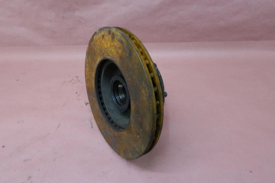 1981-1991 Jaguar XJS HE V12 Front Side Spindle Knuckle B - Image 4 of 4