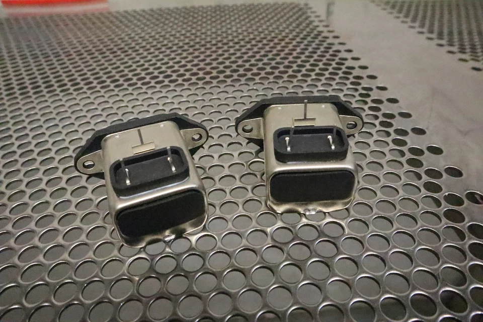 Corcom 6EEAP Power Entry Modules 6A 120/250V 50/60Hz New Old Stock (Lot of 2) - Image 4 of 4