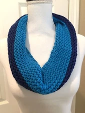NEW Navy/Teal Blue Infinity Scarf Knit Color Block Neck Warmer Scarf Chunky Knit