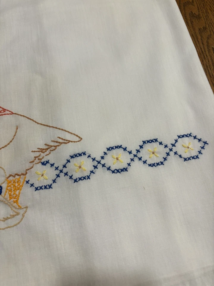 Sábana cuna vintage bordada a mano madre ganso borde festoneado plano Foto 4 de 4