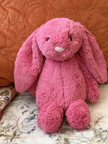 Jellycat — Bashful Bunny (Medium)