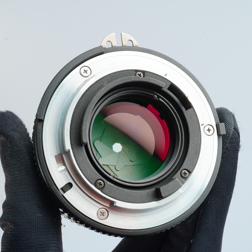 TOP Nikon Ai-s Nikkor 85mm f/2 Prime Objektiv - Bild 6 von 18