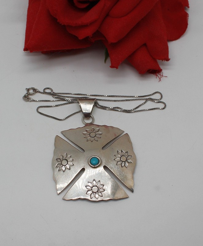 Sterling Silver Turquoise Mexico 18.41g Necklace   CAT RESCUE