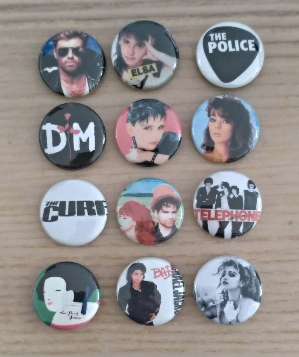 Collection Vintage De Badges Et épingles - Album Avec Plus De 350 Pièces Anciennes Et Rares