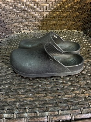 CROCS DYLAN CLOG BLACK MEN S SIZE: 7 WOMEN'S Size: 9