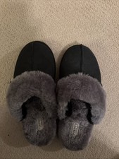 Dearfoams Women 9.5 Fireside Sydney Black Sheepskin/Shearling Scuff Slippers