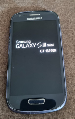 Samsung Galaxy S3 mini GT-I8190N  frei für alle Netze -