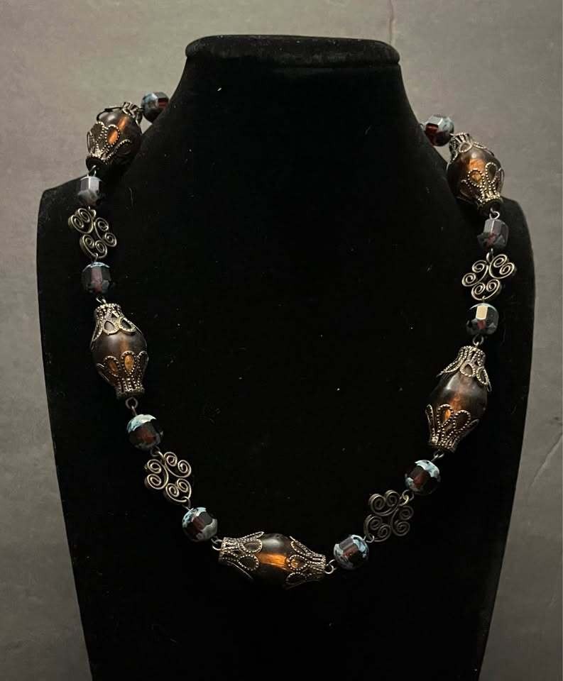 Vintage Style Bronze Tone Amber Bead Necklace