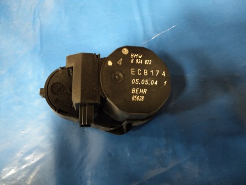 BMW 3er E46 X3 Behr Stellmotor Heizung Gebläse Klima 6934823