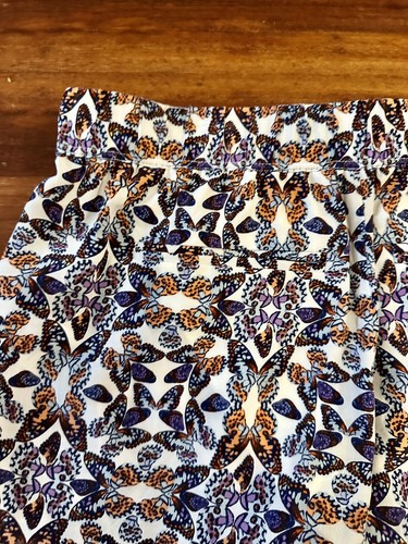 Joie Sibylle Butterfly Print Silk Shorts XS - Picture 10 of 10