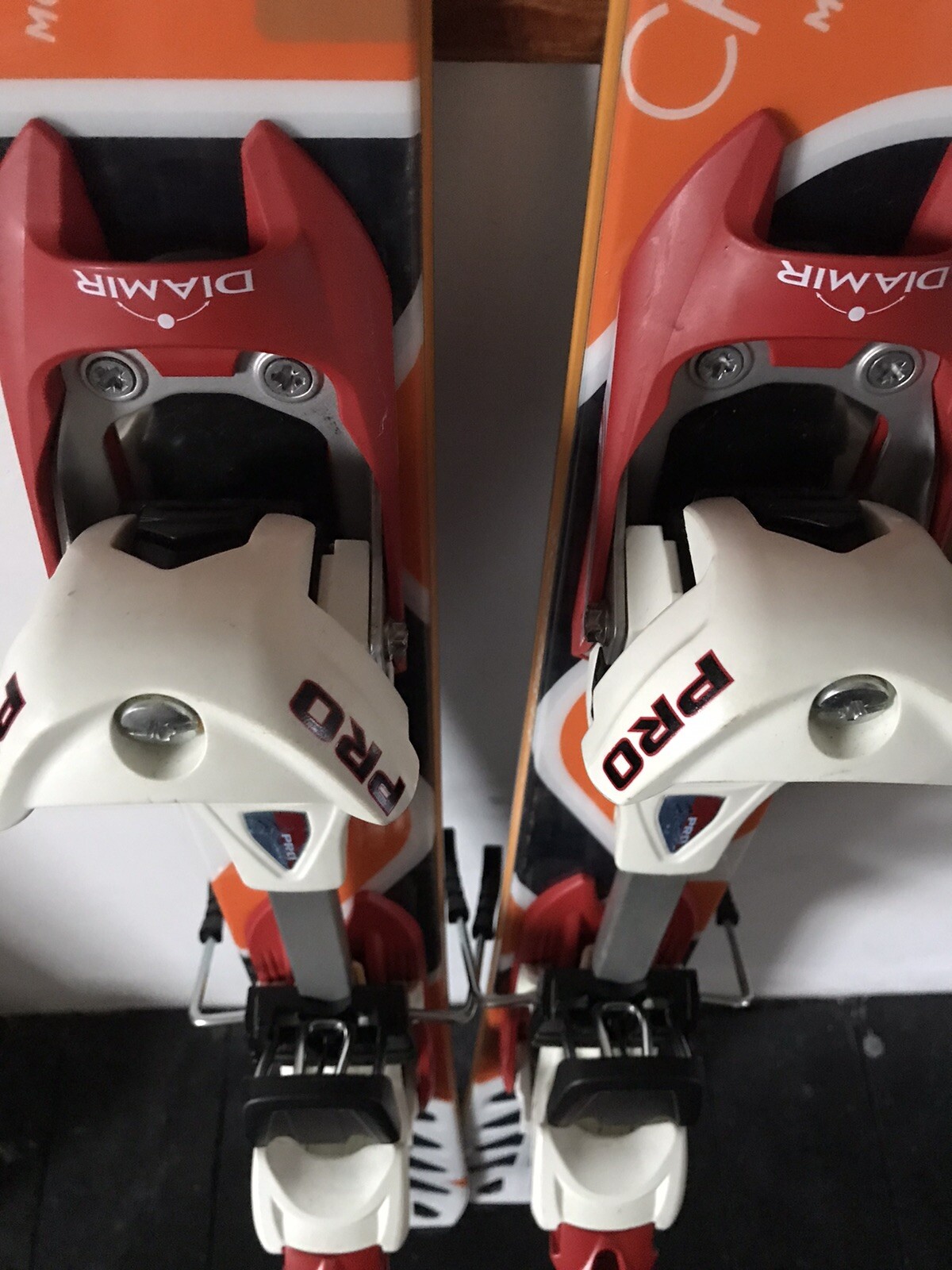 Scott crus’air touring skis, diamir bindings, skins and crampons