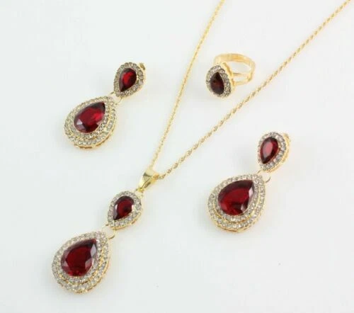 Parure di bigiotteria