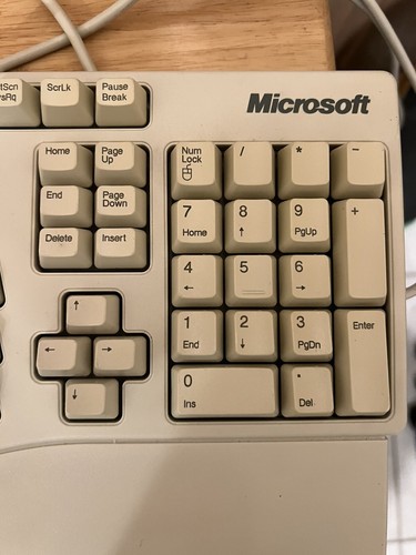 Vintage Microsoft Natural Wired Keyboard Ergonomic X03-53733 E145346 - Picture 2 of 3