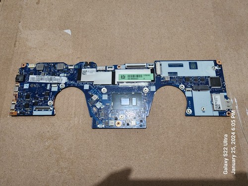 Lenovo Yoga 720-13IKB i5-8250u 13.3 OEM motherboard for part only no return - Picture 1 of 3