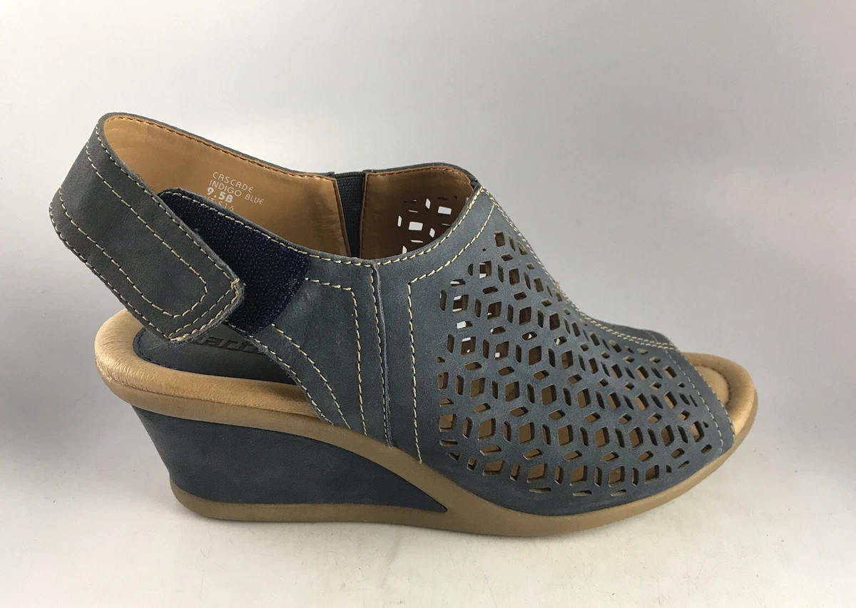 Earth Cascade Womens Size 9.5 B Indigo Blue Perforated Wedge