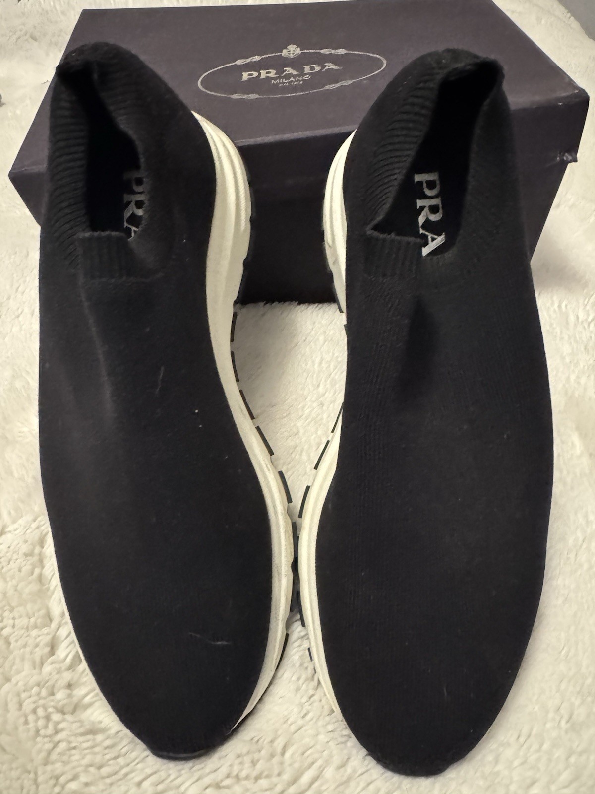 Prada Mens trainers - Mens size 6.5/7 - Rare image 2