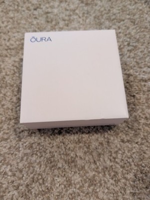 Oura Ring Gen 3 Heritage Silver Size 9 Smart Ring with Charger and Box