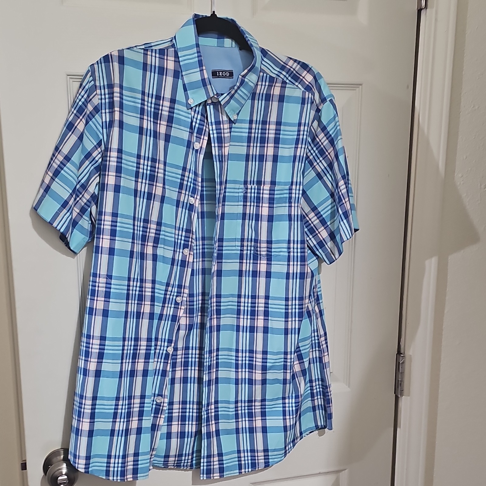 IZOD Men's Blue Plaid Cotton Button-Up Short Sleeve Shirt