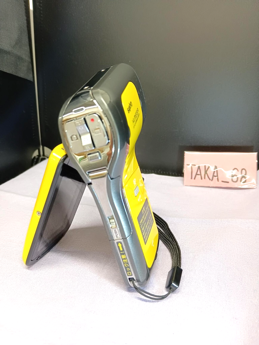 SANYO DMX-CA100 Xacti Waterproof Digital Movie Camera Yellow Japan