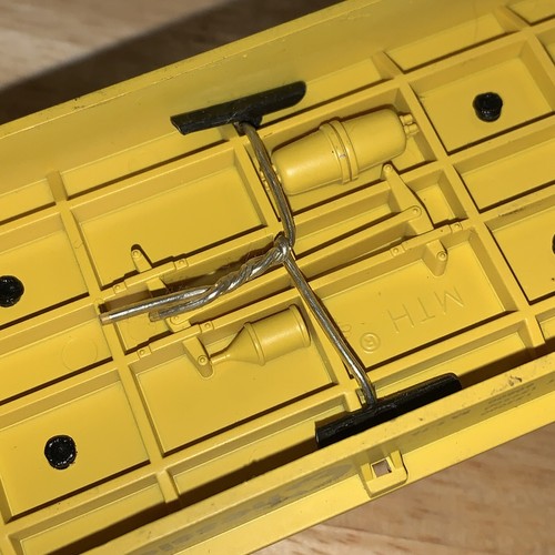 “MTH” Rugged Rails C & O 81130 Chessie System Flatcar With Die Cast Corvette Car - Picture 17 of 22
