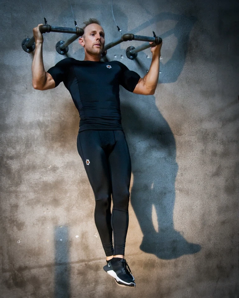 Dynamic Athletica Men's Short Sleeve Workout Compression Shirt (X-Large, Navy) - Image 4 of 4