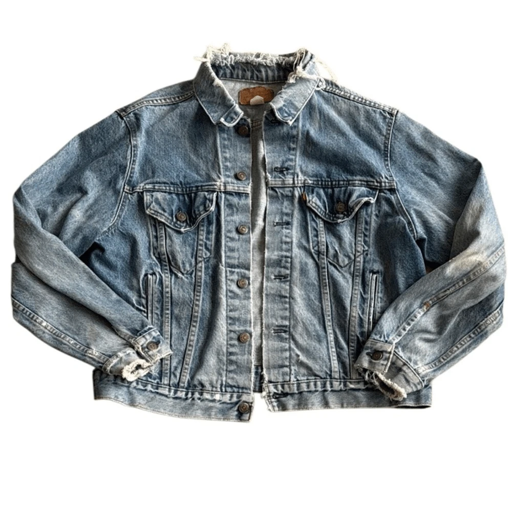 80s Vintage Levi Trucker III 70506 0217 Denim Jacket medium made in the USA