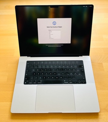 Neuwertiges MacBook Pro 16'' (2021)   M1 Pro, 16 GB RAM, 1TB SSD