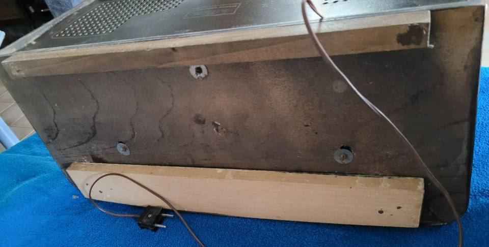 ANCIENNE RADIO TSF MARQUE " RTA " BON ETAT FONCTIONNELLE ( PAS D'ANTENNE ) - Photo 3/4